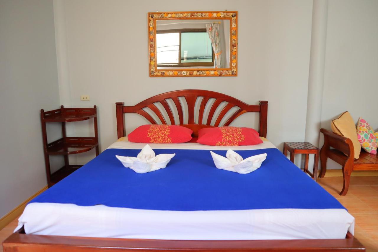 Ban Sulada Guest House Laem Ngop Экстерьер фото